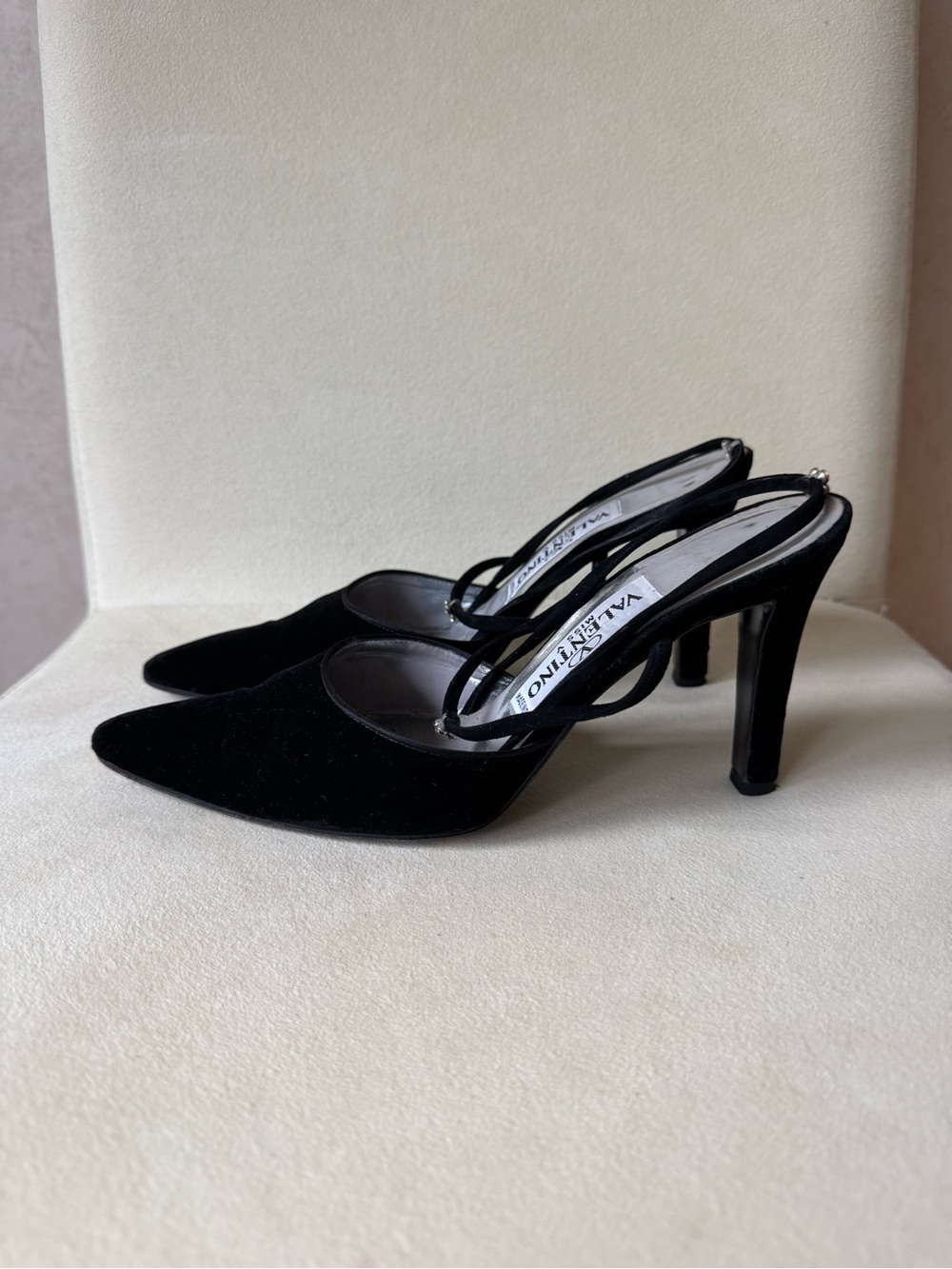 Valentino Black Velvet Pointed Slingback Pumps 8.5/38.5
